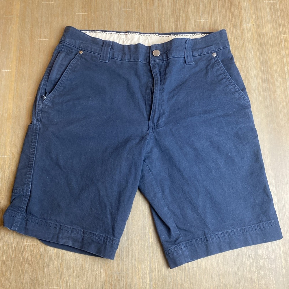 Columbia Canvas Chino Shorts Navy  Mens 30/10 Flat Front Classic Inseam 10"
